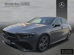 Gris montaña Usado 2024 Mercedes A200 AMG line Berlina | 35.500 € (Precio justo)