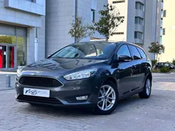 Gris Usado 2015 Ford Focus Trend+ Familiar | 7990 € (Precio justo)