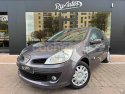 Azul Usado 2005 Renault Clio II Expression Berlina | 4999 € (Un poco caro)