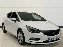 Blanco Usado 2019 Opel Astra Selective Familiar | 15.000 € (Un poco caro)