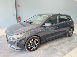 Gris / plata Usado 2024 Hyundai i20 Berlina | 18.850 € (Precio justo)