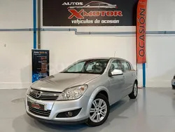 Gris / plata Usado 2009 Opel Astra Cosmo Berlina | 4490 € (Precio justo)