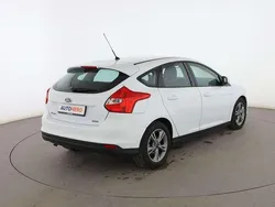 Blanco Usado 2014 Ford Focus Berlina | 8999 € (Un poco caro)