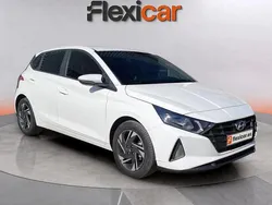 Blanco Usado 2022 Hyundai i20 Berlina | 13.190 € (Precio justo)