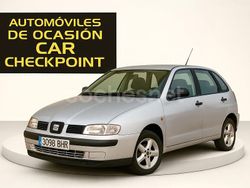 Gris / plata Usado 2001 Seat Ibiza Stella Berlina | 2995 € (Precio justo)