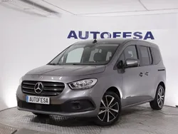 Gris Usado 2023 Mercedes 180 Berlina | 26.900 €