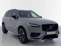 Silver dawn (metalizado) Usado 2023 Volvo XC90 Ultimate SUV | 73.500 €