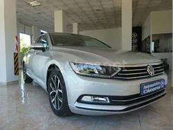 Gris / plata Usado 2020 VW Passat Berlina | 17.950 € (Precio justo)