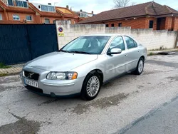 Gris / plata Usado 2006 Volvo S60 Summum Berlina | 4990 € (Precio justo)