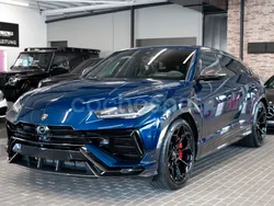 Azul Usado 2024 Lamborghini Urus SUV | 190.000 €