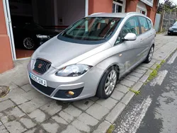 Beige Usado 2010 Seat Altea XL Style Monovolumen | 4990 € (Precio justo)