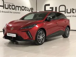Rojo Usado 2023 MG MG4 EV Luxury Utilitario | 36.790 €