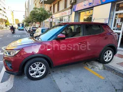 Burdeos Usado 2023 Ssangyong Tivoli SUV | 15.900 € (Precio justo)