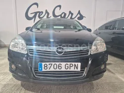 Negro Usado 2009 Opel Astra Edition Berlina | 5495 € (Precio justo)