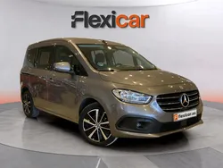 Gris Usado 2023 Mercedes 180 Berlina | 25.490 €