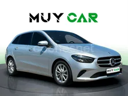 Gris / plata Usado 2019 Mercedes B200 Monovolumen | 18.490 € (Super precio)