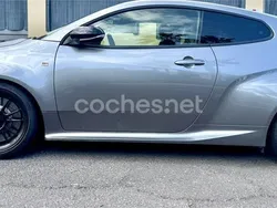 Gris / plata Usado 2024 Toyota Yaris Berlina | 56.900 €