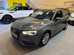 Gris / plata Usado 2016 Audi A3 Attraction Berlina | 9499 € (Super precio)