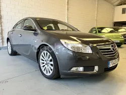Gris / plata Usado 2010 Opel Insignia Cosmo Berlina | 6499 € (Precio justo)