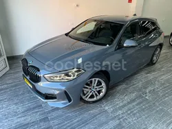 Gris / plata Usado 2023 BMW 118 M Sport Utilitario | 27.990 € (Caro)