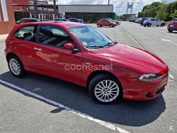 Rojo Usado 2008 Alfa Romeo 147 Distinctive Utilitario | 5000 € (Un poco caro)