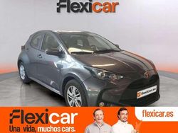 Gris Usado 2024 Toyota Yaris Edition Utilitario | 16.990 € (Precio justo)