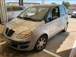 Gris / plata Usado 2006 Lancia Musa Monovolumen | 4800 €