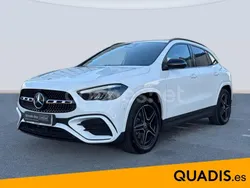 Blanco Usado 2024 Mercedes GLA200 AMG line SUV | 44.500 € (Precio justo)