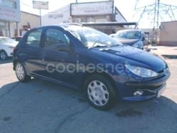 Azul Usado 2004 Peugeot 206 Berlina | 3999 € (Precio justo)