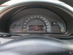 Granate Usado 2001 Mercedes C200 Classic Berlina | 2800 € (Precio justo)