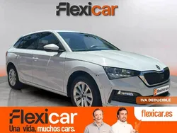 Blanco Usado 2023 Skoda Scala Ambition Utilitario | 16.890 € (Precio justo)