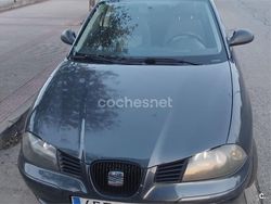 Gris / plata Usado 2004 Seat Cordoba Stella Berlina | 3200 € (Precio justo)