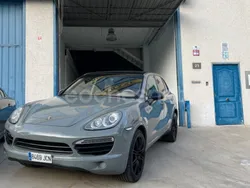 Gris / plata Usado 2012 Porsche Cayenne SUV | 18.999 € (Precio justo)