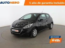 Negro Usado 2015 Peugeot 208 Active Utilitario | 8499 € (Precio justo)