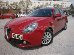 Rojo Usado 2017 Alfa Romeo Giulietta Utilitario | 11.300 € (Precio justo)