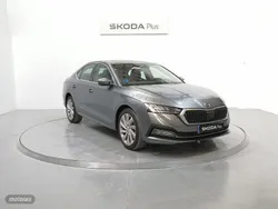 Gris / plateado Nuevo 2024 Skoda Octavia Selection Berlina | 29.500 € (Precio justo)