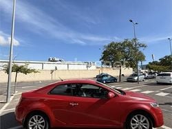 Rojo Usado 2008 Kia Cerato LX Berlina | 11.000 €