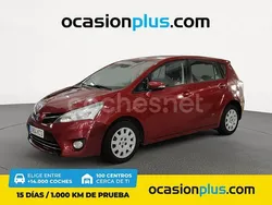 Rojo Usado 2017 Toyota Verso Business Edition Monovolumen | 13.290 € (Precio justo)