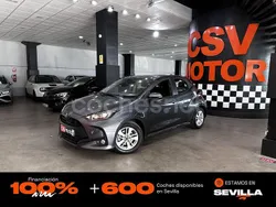 Gris / plata Usado 2023 Mazda 2 Center-Line Berlina | 17.450 € (Precio justo)