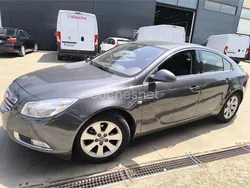 Gris / plata Usado 2010 Opel Insignia Edition Berlina | 5800 € (Precio justo)