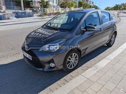 Gris / plata Usado 2016 Toyota Yaris Live Berlina | 10.800 € (Buen precio)