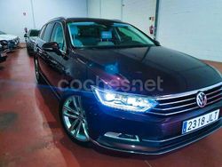 Granate Usado 2016 VW Passat Sportline Familiar | 14.999 € (Un poco caro)