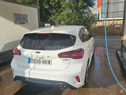 Blanco Usado 2022 Ford Focus ST-Line Berlina | 19.500 € (Precio justo)