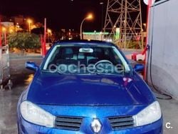 Azul Usado 2005 Renault Mégane II Authentique Berlina | 2500 € (Buen precio)