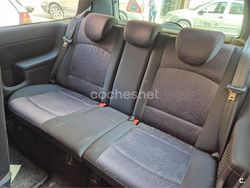 Gris / plata Usado 2003 Renault Clio II Dynamique Berlina | 2200 € (Precio justo)