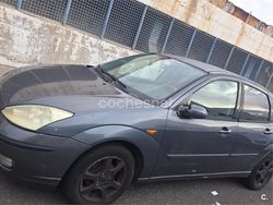 Gris / plata Usado 2003 Ford Focus Ambiente Berlina | 300 € (Super precio)