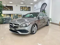 Gris / plata Usado 2017 Mercedes CLA180 Berlina | 21.000 € (Un poco caro)