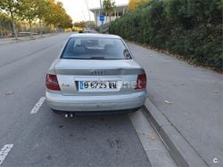 Gris / plata Usado 2000 Audi A4 Berlina | 1600 €