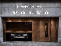 Negro Usado 2023 Volvo C40 Core SUV | 32.900 €