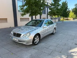 Gris / plata Usado 2004 Mercedes C270 Avantgarde Berlina | 4800 € (Buen precio)